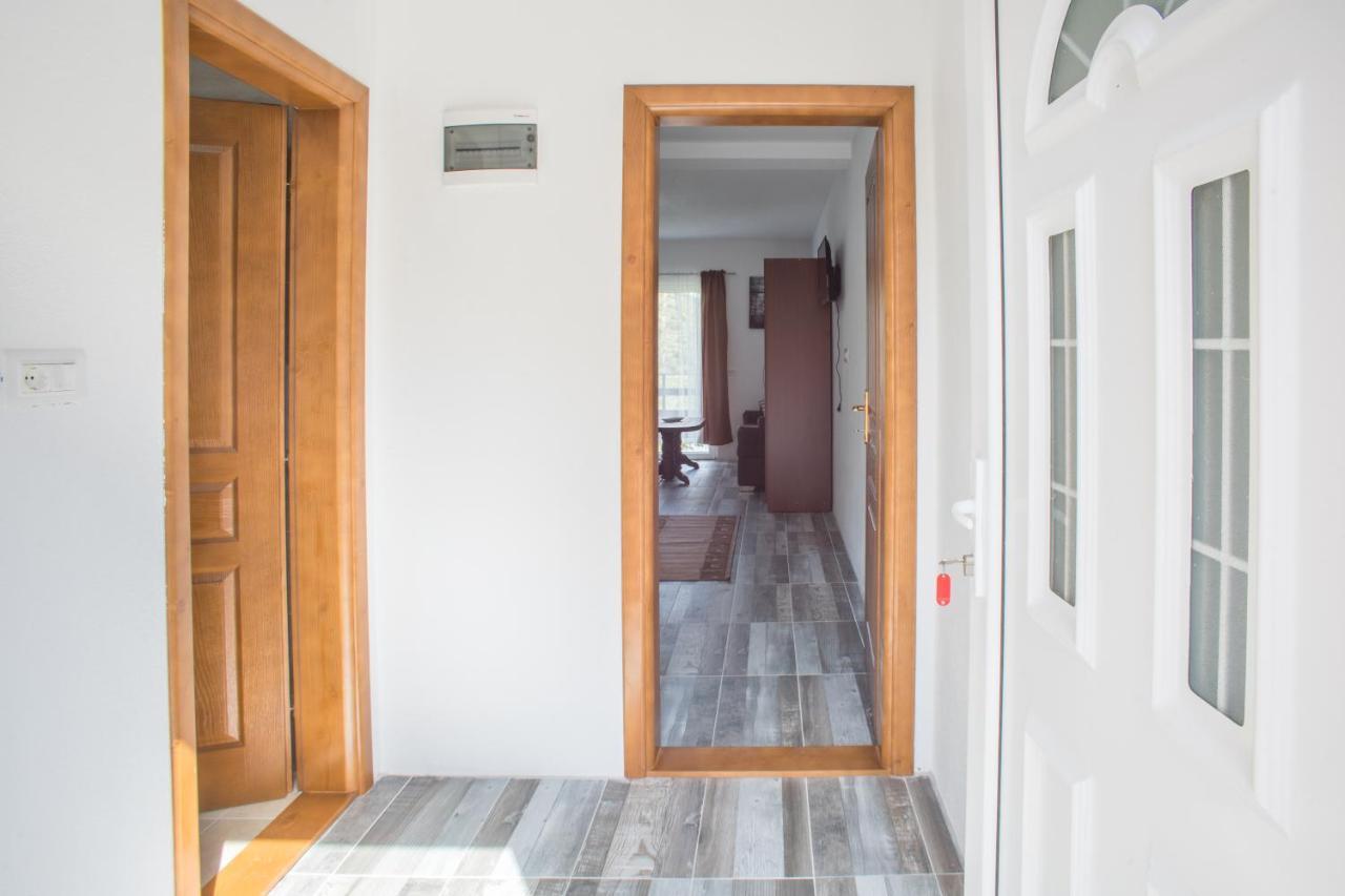 Apartmani Jezero 자블야크 외부 사진