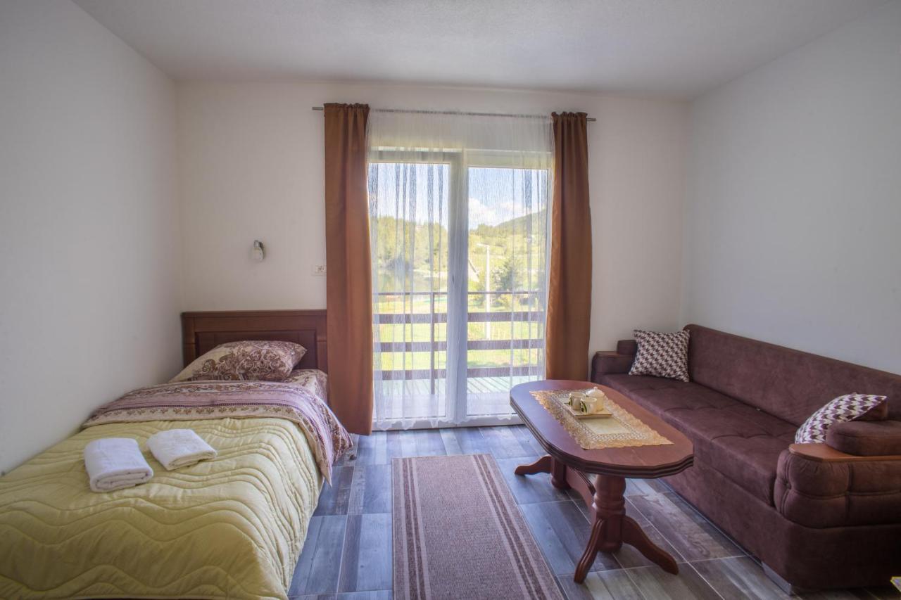 Apartmani Jezero 자블야크 외부 사진