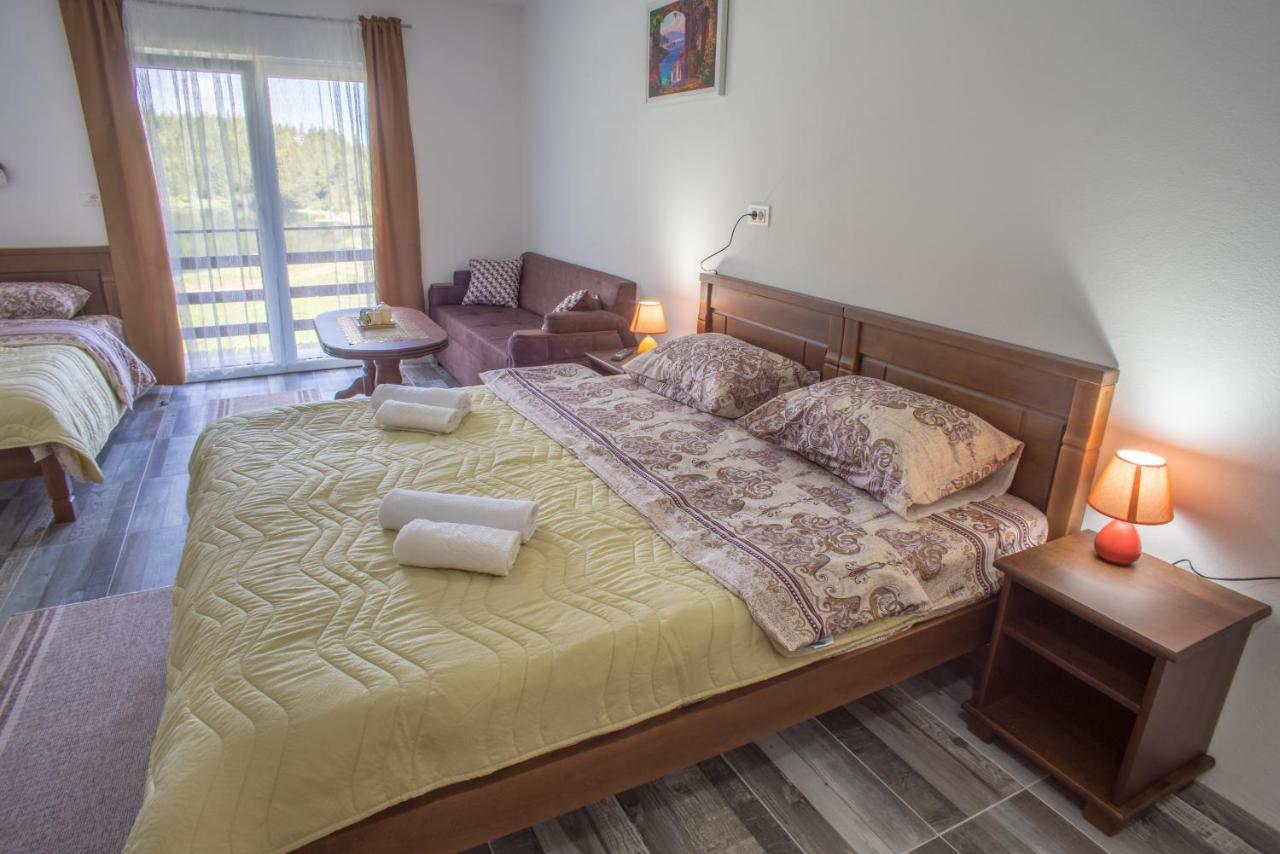 Apartmani Jezero 자블야크 외부 사진