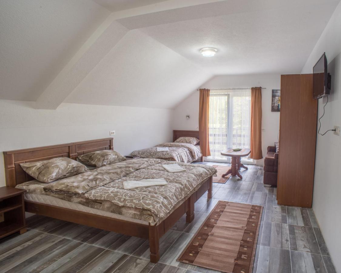 Apartmani Jezero 자블야크 외부 사진