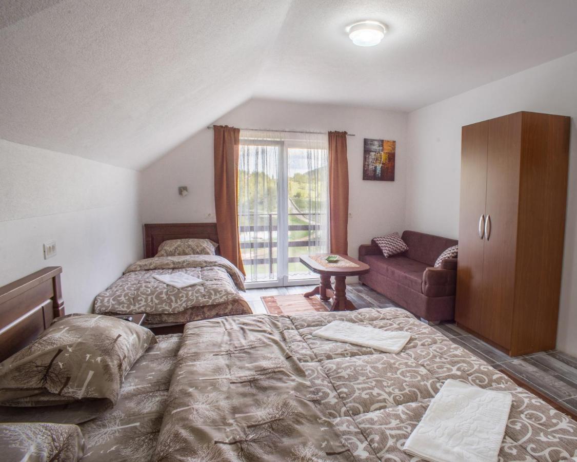 Apartmani Jezero 자블야크 외부 사진