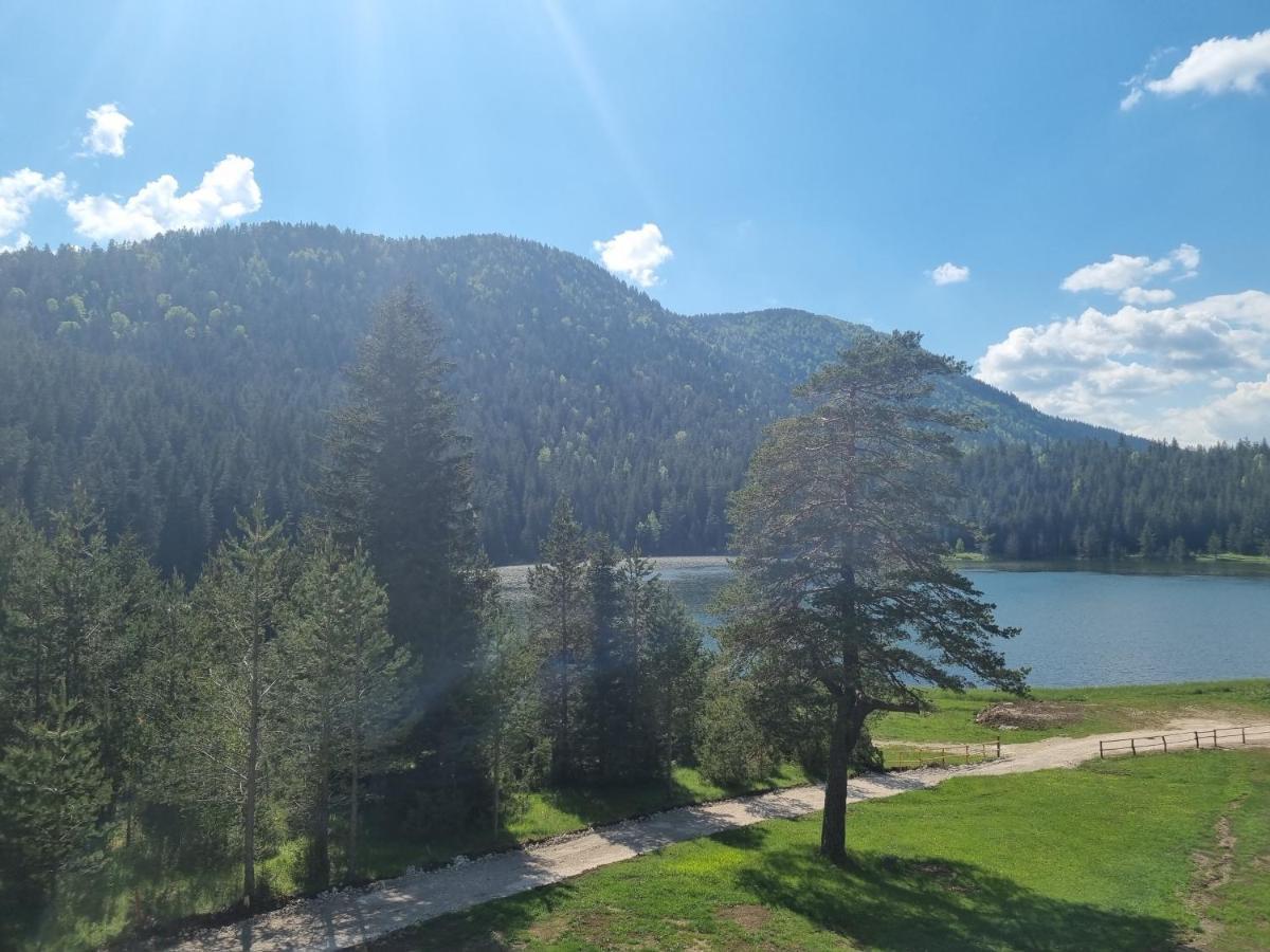 Apartmani Jezero 자블야크 외부 사진