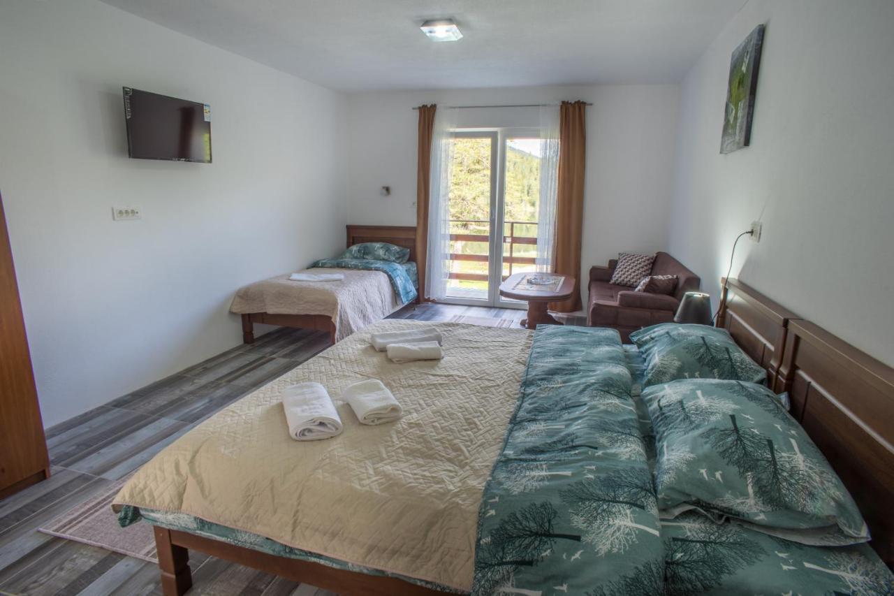 Apartmani Jezero 자블야크 외부 사진