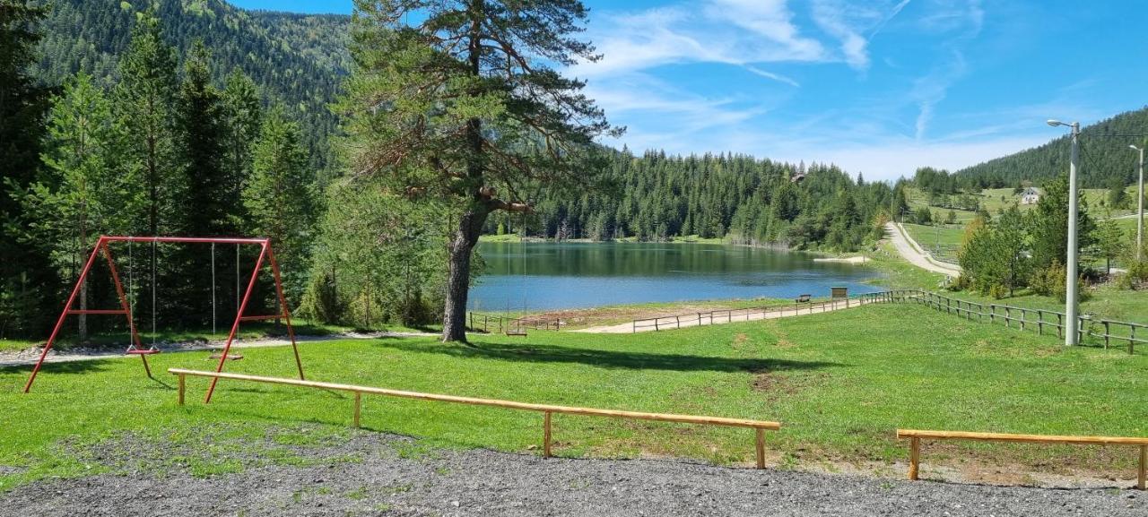 Apartmani Jezero 자블야크 외부 사진
